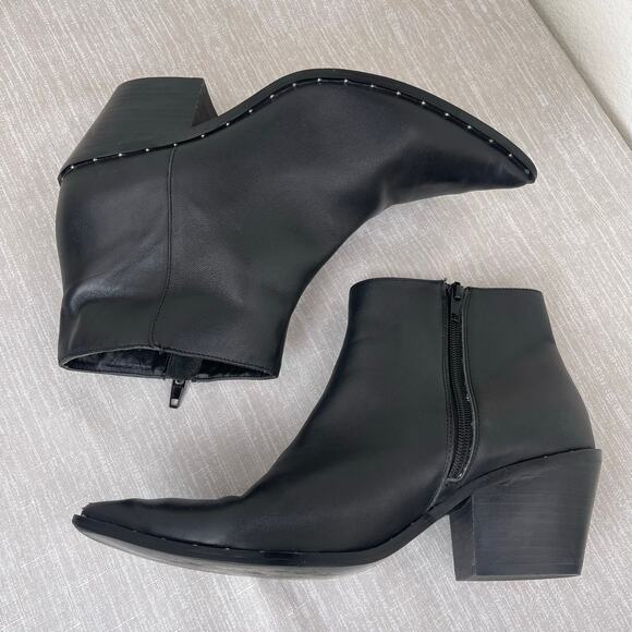 Charles by Charles David Plato Black Leather Studded Pointed Toe Ankle Boots 9.5 - Picture 6 of 10